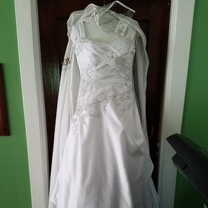 Wedding gown